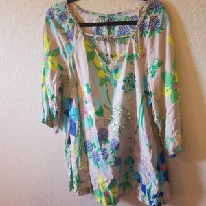 Old Navy top with half sleeve